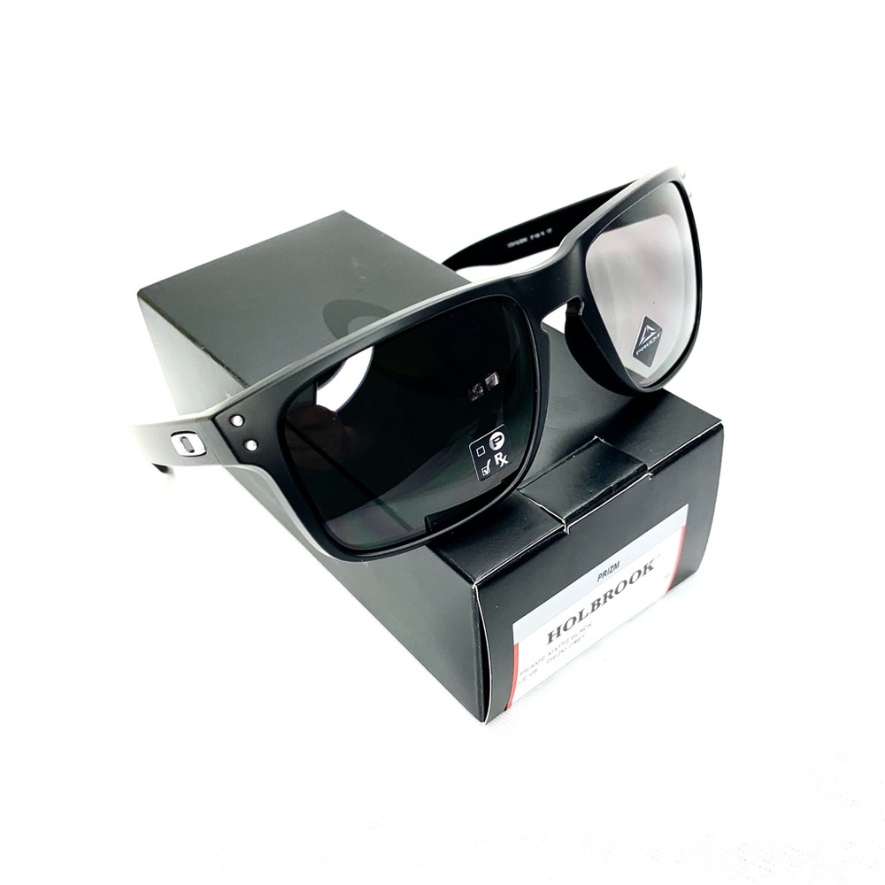 Oakley Prizm Holbrook Matte Black Frames